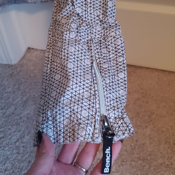 Bench Spring Jacket - Picture 3 of 4